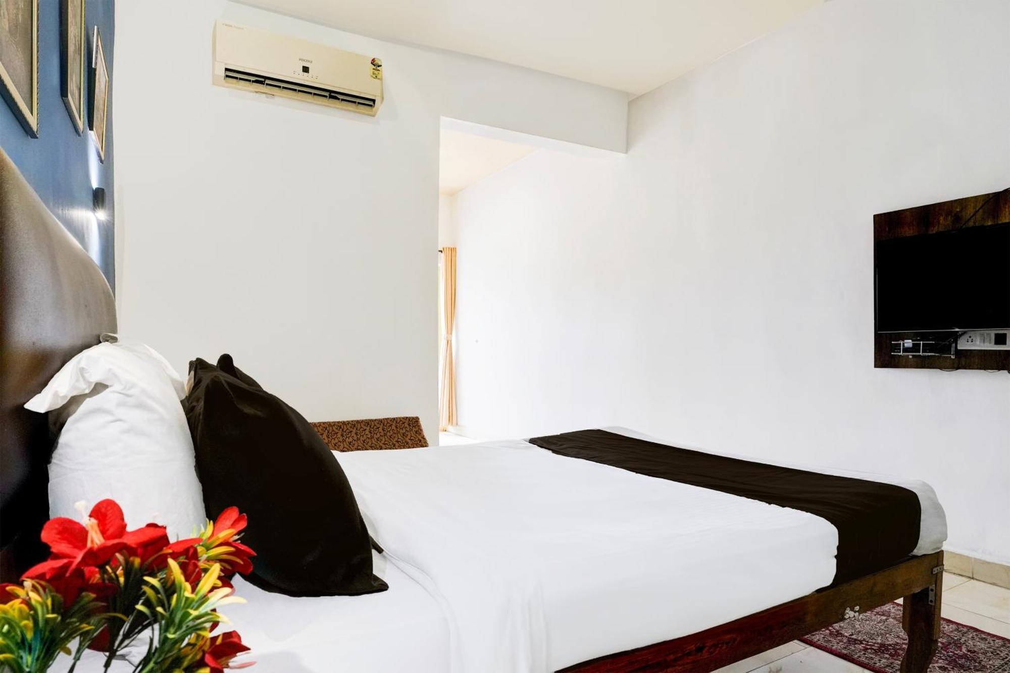 Super Townhouse Candolim Extérieur photo