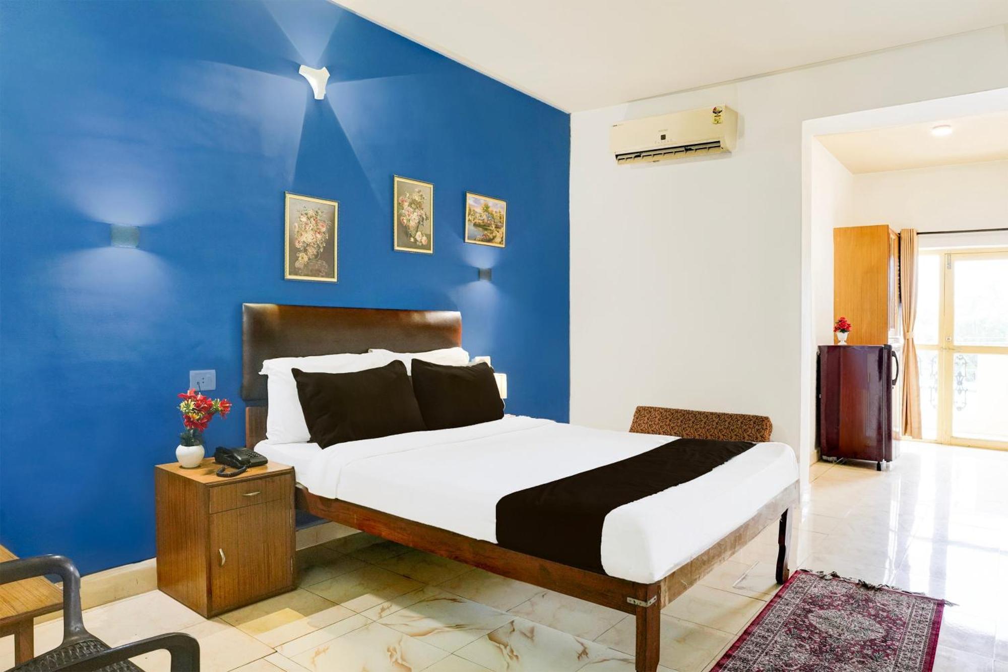 Super Townhouse Candolim Extérieur photo
